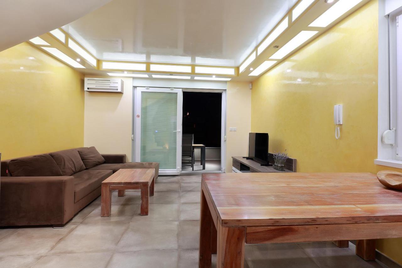 Villa Mainz Novalja Εξωτερικό φωτογραφία
